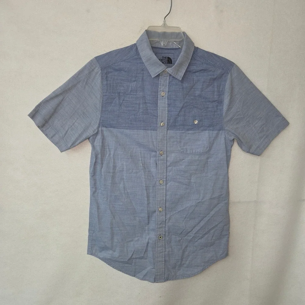 The North Face Button Down Shirt Men Small Blue Colorblock Short Sleeve Chambray
